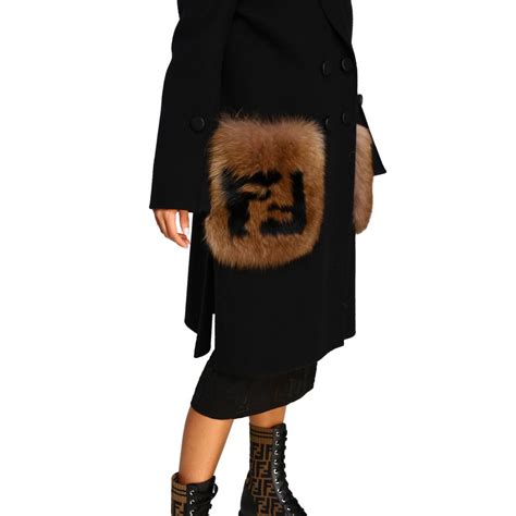 pelliccia fendi con logo|Cappotti FENDI da Donna .